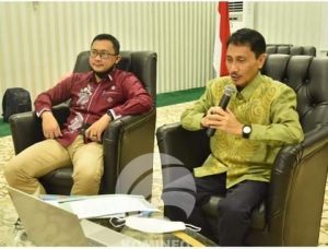 Jadi Narasumber Webinar Desa Lestari, Nelson Pomalingo Paparkan Strategi Pengelolaan Lingkungan