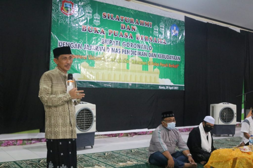 Nelson Pomalingo Minta Guru-Guru Jadi Pengurus Takmirul Masjid