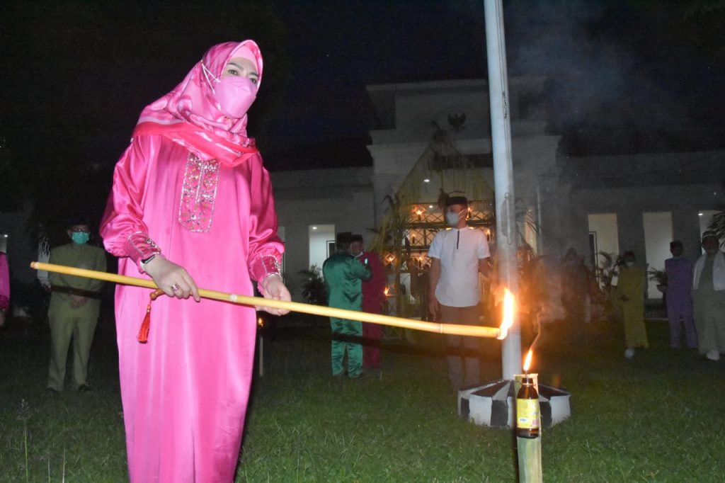 Bebaskan Rakyat Berkreasi Pada Malam Tumbilotohe, Fory Naway Ingatkan Pentingnya Protkes