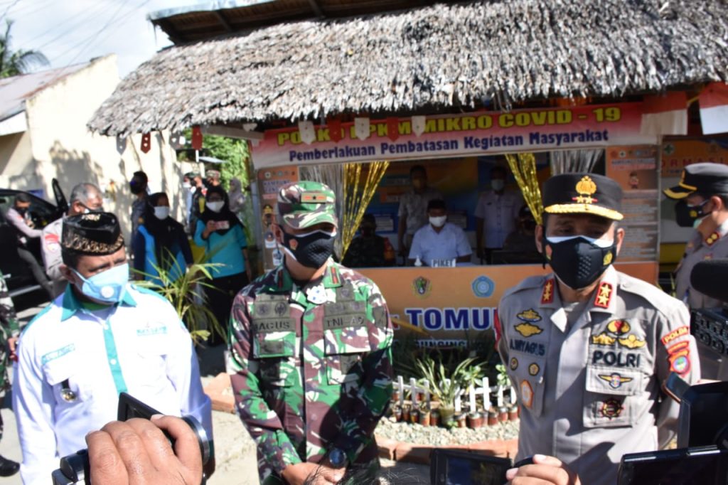 Danrem 133/NW Dan Kapolda Gorontalo Tinjau Pemberlakuan PPKM Skala Mikro