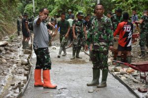 Tinjau Progres Sasaran TMMD Ke-112, Dandim 1304/Gorontalo Sampaikan Terima Kasih Pada Rakyat Desa Tulabolo