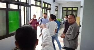 Sidang Perdata Rusli Habibie VS Rustam Akili Nyaris Adu Jotos