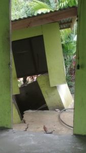 Akibat Penambangan Pasir Di Kecamatan Pulubala, Sejumlah Rumah Warga Nyaris Roboh