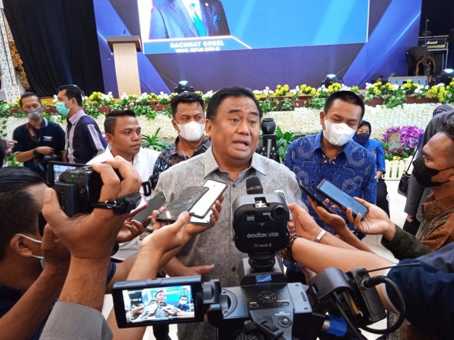 Tak Ingin Jadikan Rakyat Sebagai Komoditas Politik, Rachmat Gobel Bukukan Kinerjanya