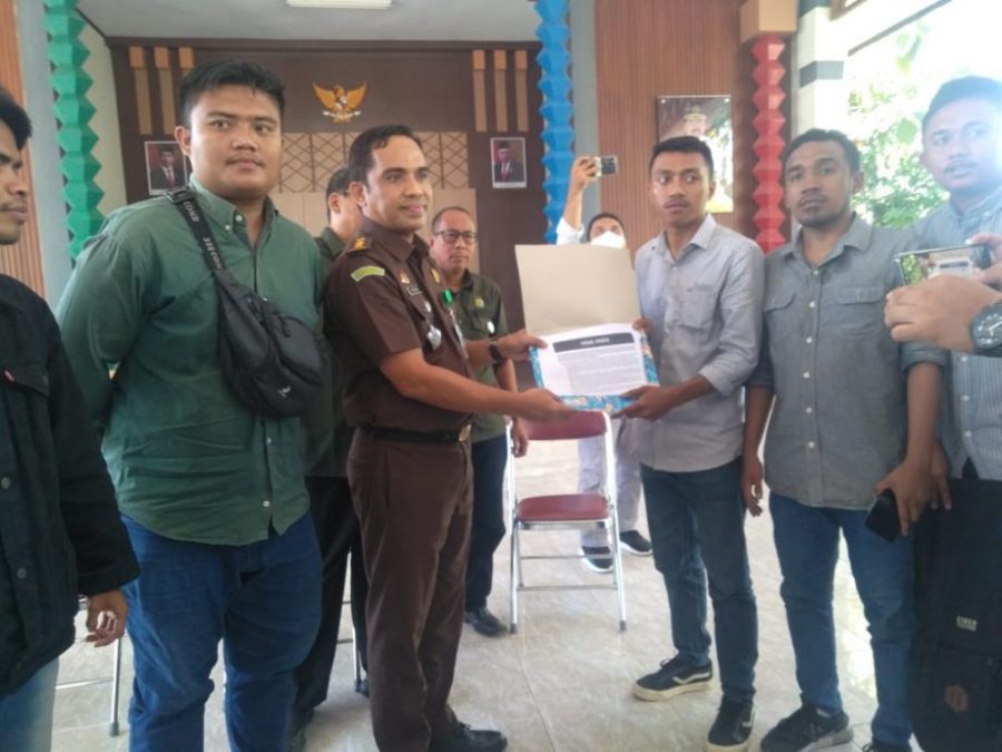 Kejaksaan Tinggi Gorontalo Diminta Proses Kasus Korupsi, Diduga Melibatkan Rusli Habibie