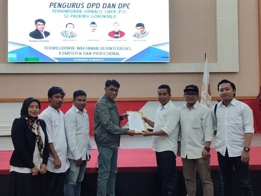 Pengurus DPD Dan DPC Perhimpunan Jurnalis Siber Se-Provinsi Gorontalo Resmi Dikukuhkan