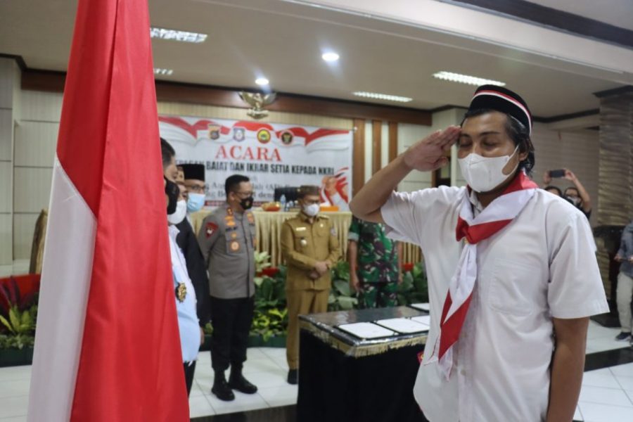 Densus 88 Anti Teror Bersama Polda Gorontalo Lakukan Baiat Dan Ikrar Setia NKRI Pada 15 Anggota JAD