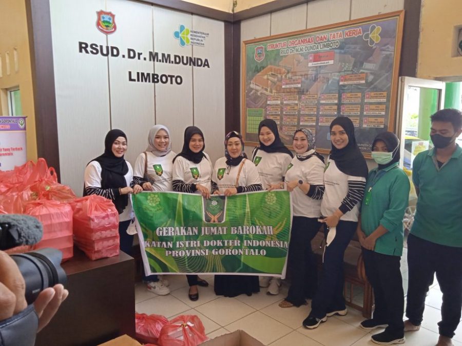 RS. MM. Dunda Limboto Jadi Sasaran Jum’at Berkah, IIDI Cabang Gorontalo Di Pimpin Amoy Dunda