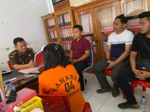 Ditreskrimsus Polda Gorontalo Serahkan Tersangka Pengangkut Material Batu Reef Tanpa Ijin Ke Kejaksaan Negeri Pohuwato