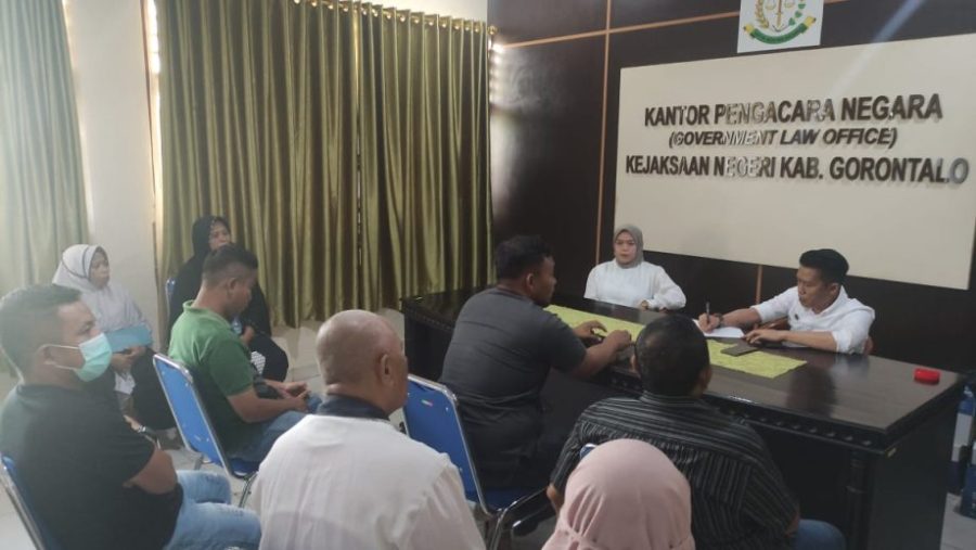 Belum Menerima Ganti Rugi Pembangunan Proyek Kanal Tapodu, Masyarakat Desa Tualango Datangi Kejaksaan