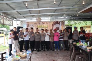 Gelar Jumat Curhat, Polres Gorontalo Menyapa Warga Limboto Barat