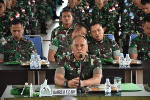 Danrem 133/NW Ikuti Vicon Pengarahan Pangdam XIII/Merdeka Kepada Personel Latpratugas Satgas BGC TNI Konga XXXIX-E/MonuscoKonga TA 2023