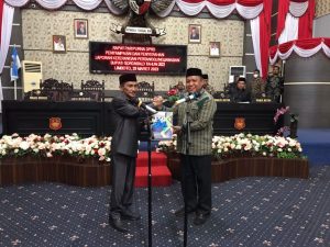 Tak Dihadiri Wakil Bupati, DPRD Kabupaten Gorontalo Terima LKPJ Bupati Gorontalo