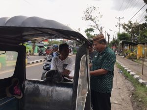 Berbagi Amal Di Bulan Ramadhan, Kawan 23 Gelar Bagi-Bagi Takjil