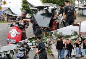 Turun Ke Jalan, Rema Muda Kelurahan Dutulanaa Bagi Takjil Gratis