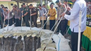 Musnahkan Barang Bukti Minuman Beralkohol, Kepala Badan Kesbangpol Kabupaten Gorontalo Apresiasi Jajaran Kepolisian