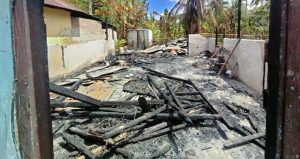 Kisah Pilu Rumahnya Terbakar, Korban Hanya Dapat Selimut dan Makanan Siap Saji