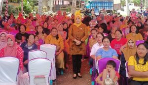 Di Reses, Masyarakat Sebut Mbak Luluk ‘Aset’ Taluditi Sambil Diteriaki Lanjutkan Dua Periode