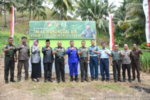 Danrem 133/NW Hadiri Peresmian Penggunaan Fasilitas Air Bersih Program TNI-AD Manunggal Air dan Pencanangan Penurunan Stunting