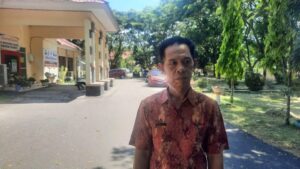 Diduga Oknum Kabag di Pohuwato Main Proyek, Kades Patuhu : Itu tidak Benar