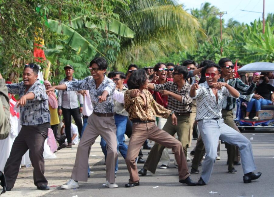 Unik dan Seru! Antusiasme Masyarakat Paguat Ikuti Gerak Jalan