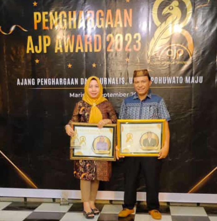 Patut Diacungi Jempol, Beni Dan Istrinya Sabet Penghargaan di AJP Award