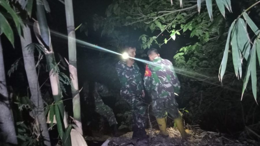 Kebakaran Lahan di Isimu Utara Berhasil Dipadamkan Personil Kodim 1315/KG dan Koramil Tibawa