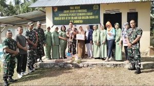 Berkomitmen Turunkan Angka Stunting Di Wilayahnya, Kodim 1315/KG Serahkan Bantuan Untuk Penderita Stunting
