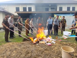Berkekuatan Hukum Tetap, Kejaksaan Negeri Kabupaten Gorontalo Musnahkan Barang Bukti