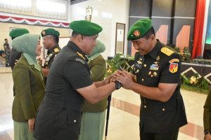 Danrem 133/Nani Wartabone Hadiri Sertijab Kasdam XIII/Merdeka