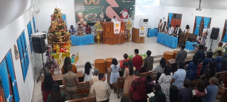 Empat Ratus Jamaat Misa Natal Gereja GPIG Do’akan Pemilu 2024 Berjalan Damai Dan Aman