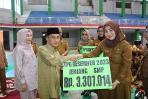 Hampir Dua Bulan Menunggu, Akhirnya 1.761 Guru Se-Kabupaten Gorontalo Terima TPG