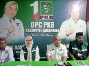 Elegan Berkepala Plontos Daftar ke PKB, Hendra Hemeto : Simbol Kesucian