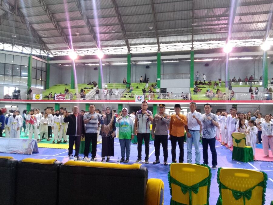 Peserta Atlet Taekwondo Diminta Jaga Sportifitas