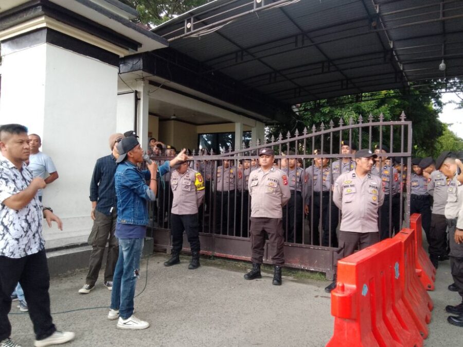 Terkait Tambang Pohuwato, AMMPD Demo Kapolda Gorontalo