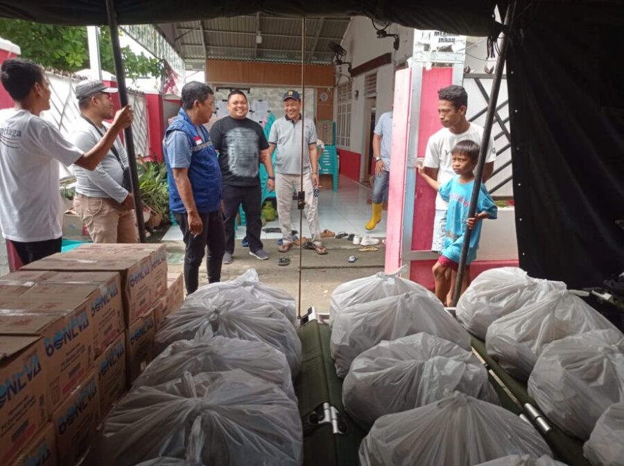 Pemerintah Kabupaten Gorontalo Salurkan Makanan Siap Saji Untuk Korban Banjir Di Dua Kecamatan