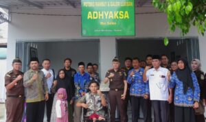 Rangkaian HBA dan HUT IAD 2024, Kajari Armen Wijaya Resmikan Ruko Milik Warga Difabel
