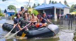 Forkopimda Kabgor Monitoring Perkembangan Dampak Banjir di Telaga Jaya