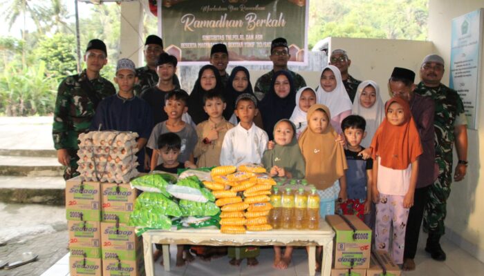 Yonif 713/ST Berbagi Kebahagiaan di Bulan Ramadhan