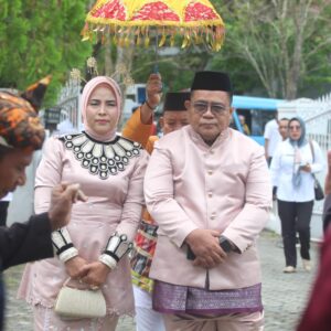 Jalani Prosesi Adat Mopotilolo, Sugondo Makmur: Junjung Tinggi Etika Birokrasi