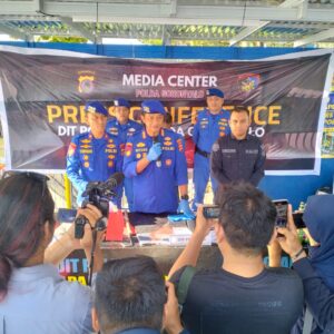 Dirpolairud Polda Gorontalo Tangkap Tiga Pelaku Ilegal Fishing Pakai Bom Ikan