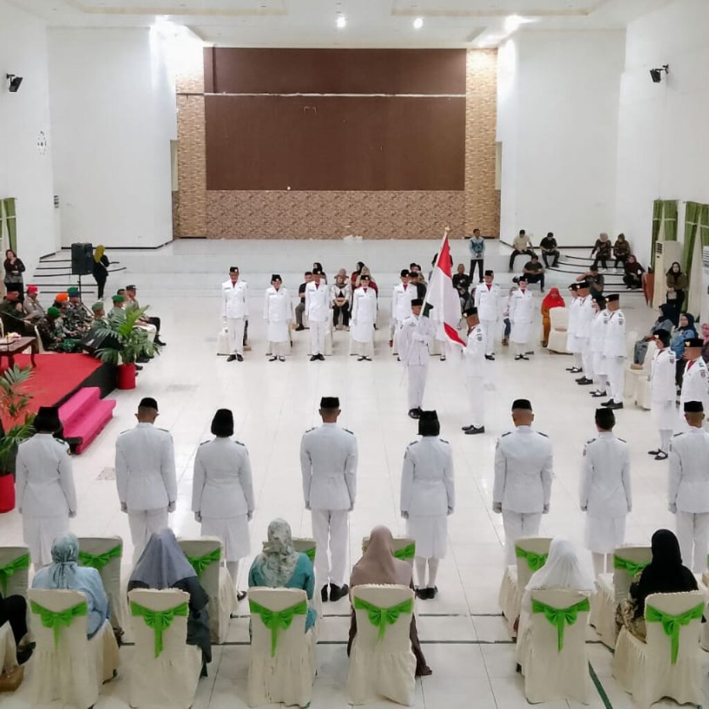 Bupati Gorontalo Kukuhkan 26 Paskibraka, Siap Kibarkan Merah Putih pada HUT RI ke-80