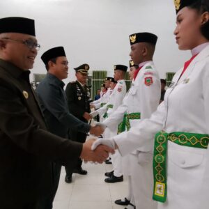 Sofyan Puhi Kasih Reward Pasukan Paskibraka Setelah Sukses Jalankan Tugas