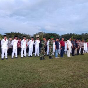 Burhan Ismail Pimpin Sujud Syukur di HUT RI Ke-80 Tingkat Kabupaten Gorontalo