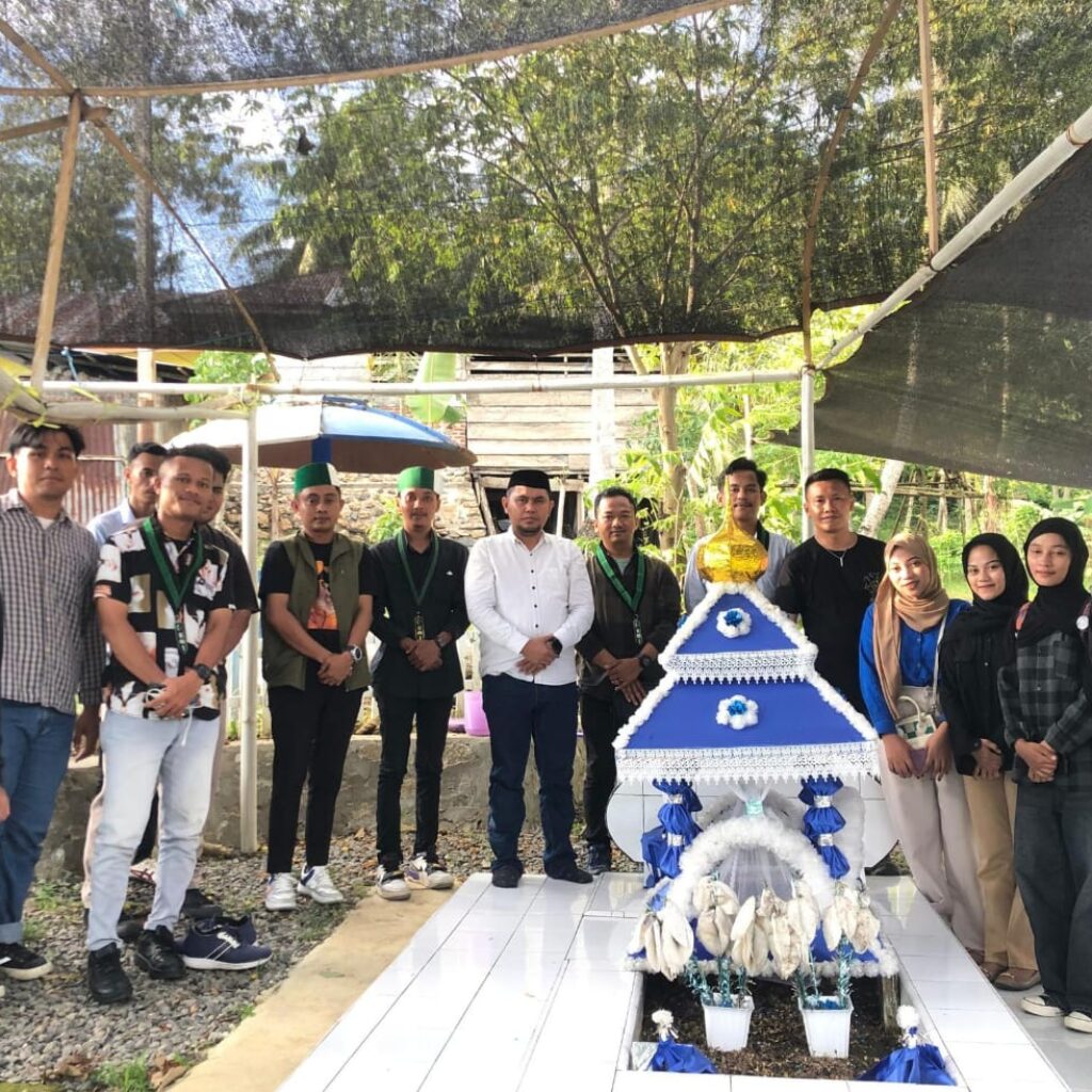 Milad KAHMI ke-59, HMI Cabang Limboto Ziarah ke Makam Prof. Rustam Akili