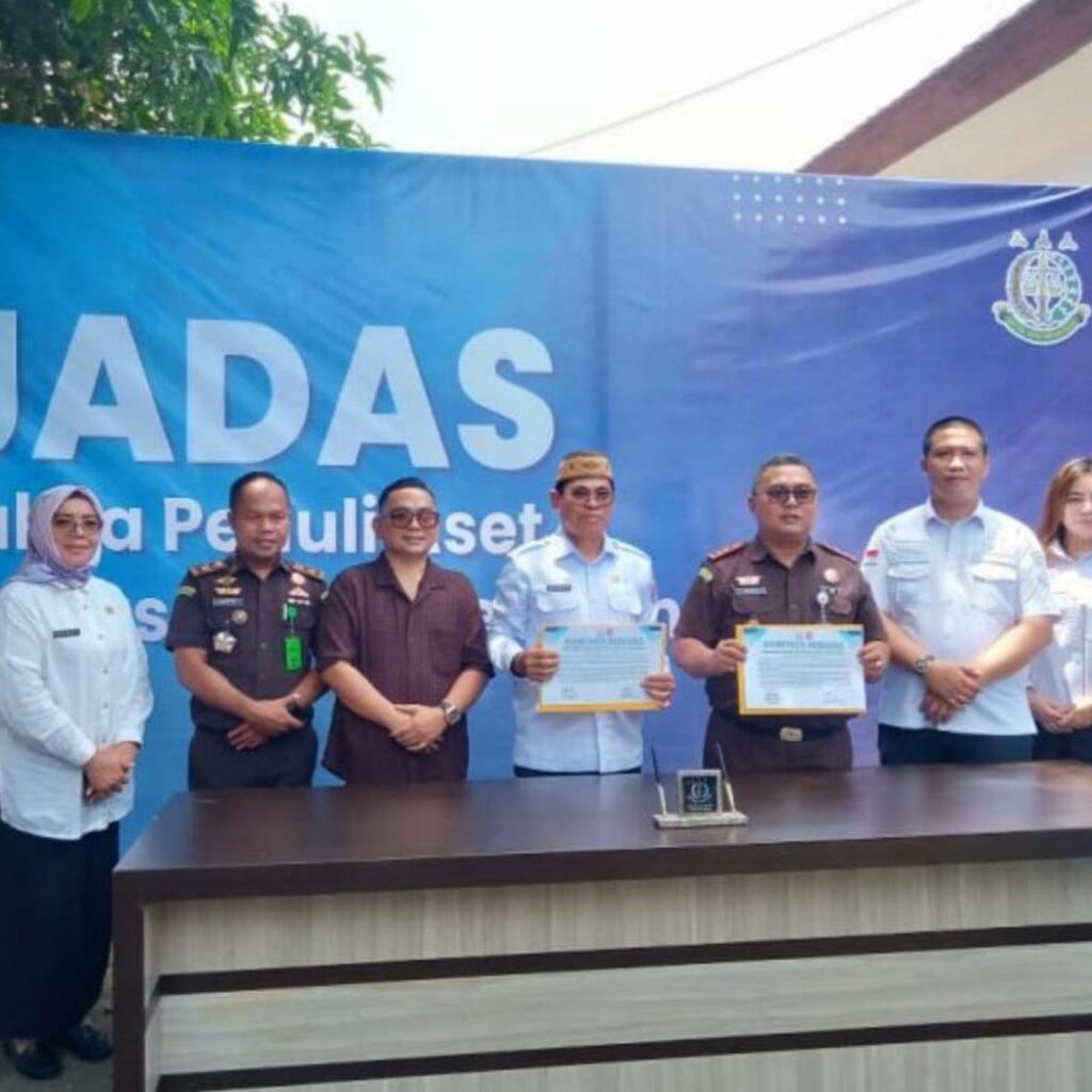 Pemkab Bone Bolango Terima 18 Kendaraan Hasil Penertiban Aset dari Kejari