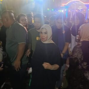 Berburu Zakati Ribuan Masyarakat Gorontalo Kembali Padati Kediaman Rahmijati Jahja