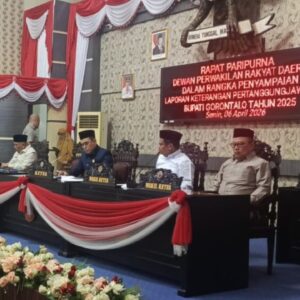 Bentuk Akuntabilitas Kinerja Pemerintah Daerah, Sofyan Puhi Sampaikan LKPJ Tahun Anggaran 2025