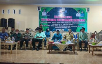Didampingi Ketua TP-PKK Kabupaten Bone Bolango, Ismet Mile Lantik TP-PKK Kecamatan Botupingge
