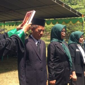Bupati Ismet Mile: Jabatan Kepala Sekolah Adalah Amanah Moral